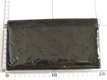 LOUIS VUITTON Vernis Long Wallet in Black