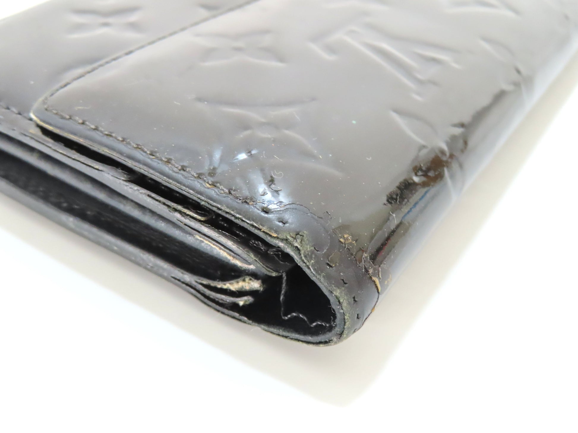 LOUIS VUITTON Vernis Long Wallet in Black
