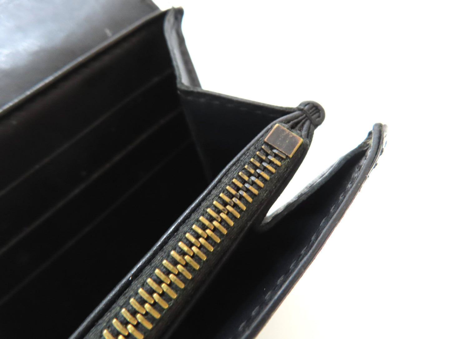 LOUIS VUITTON Vernis Long Wallet in Black