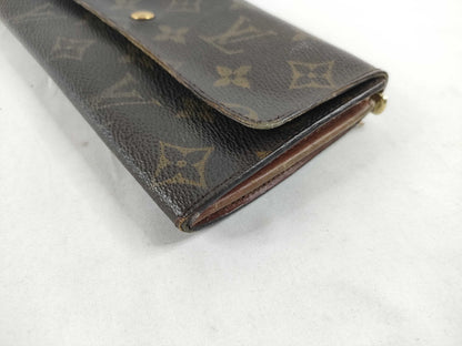 LOUIS VUITTON Monogram Long Wallet with Zipper