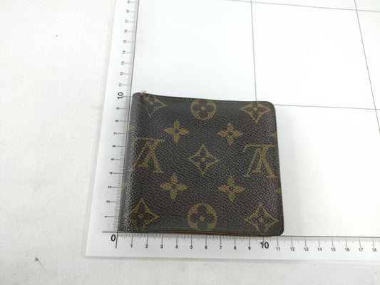 LOUIS VUITTON Monogram Bifold Wallet