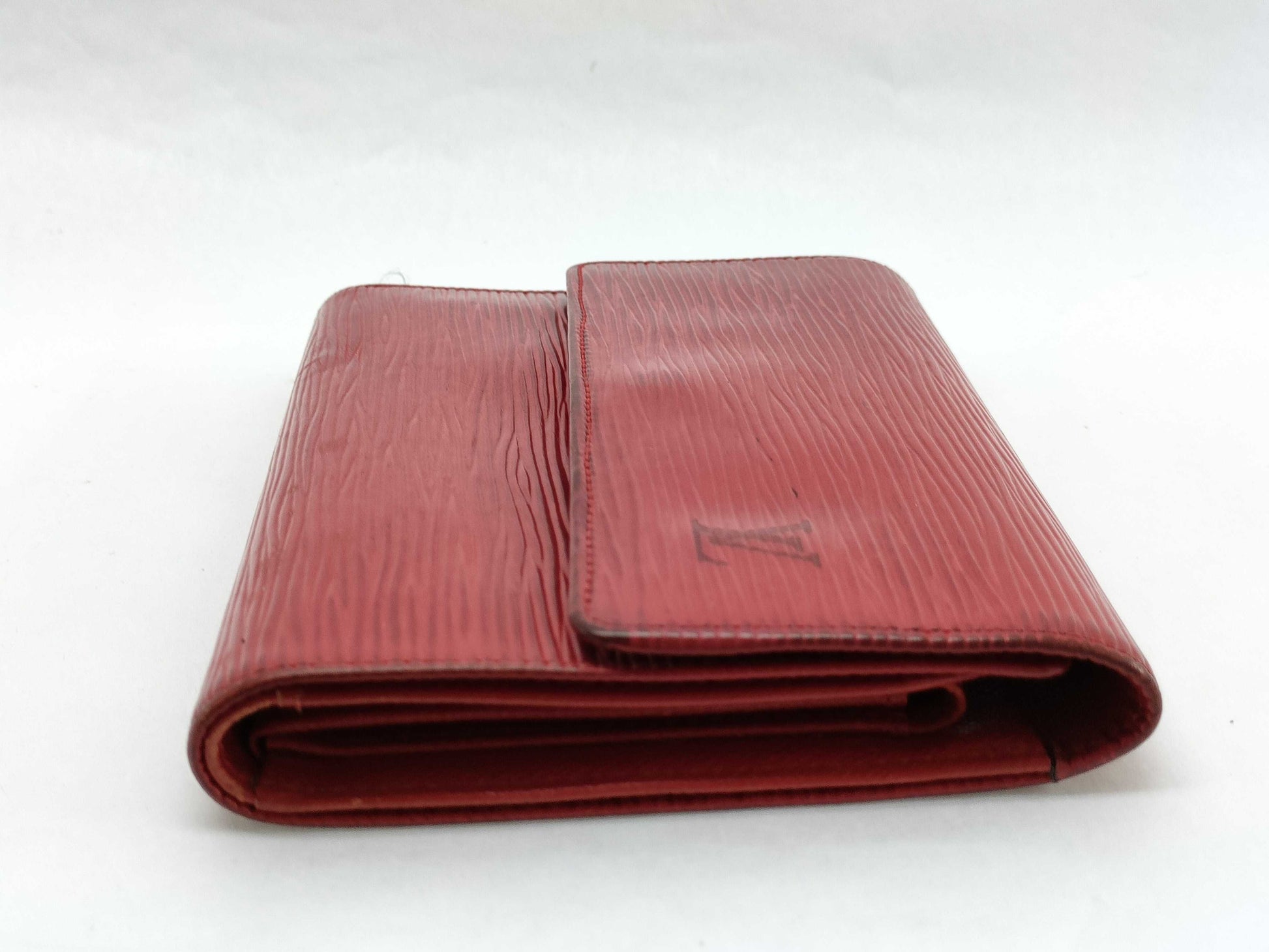 LOUIS VUITTON Epi Louis Vuitton Wallet Epi Tri-fold Wallet