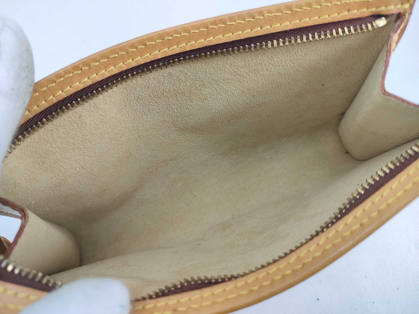 LOUIS VUITTON RFID Unverified AR0010] Louis Vuitton Wallet Leather Pouch Pouch