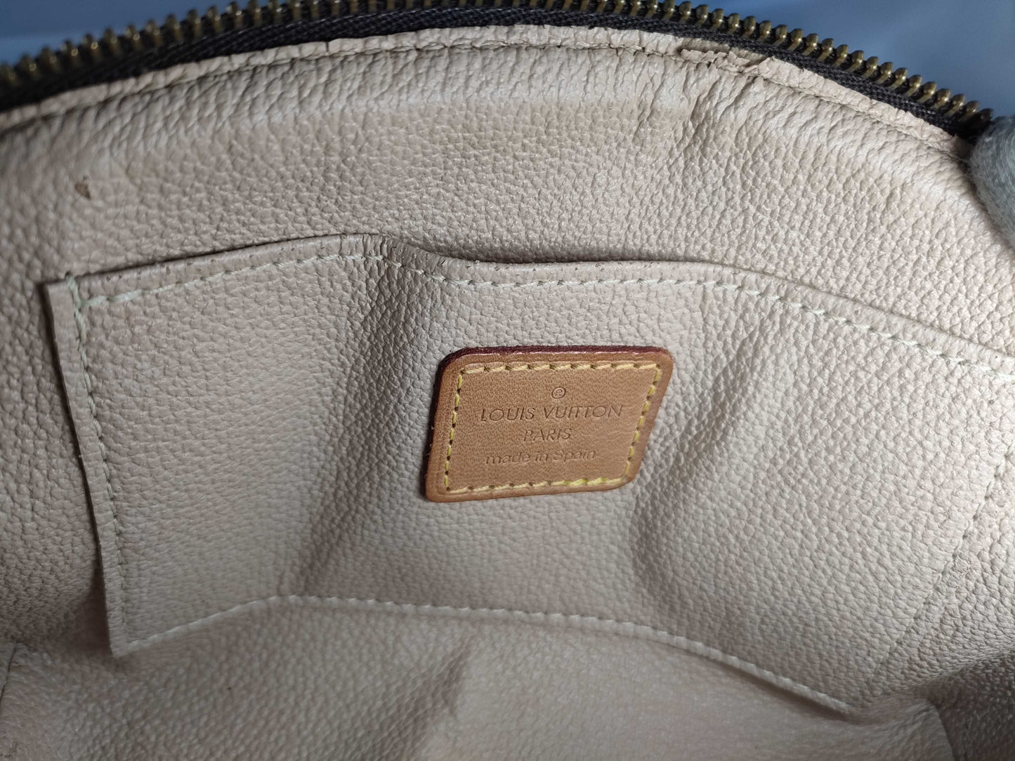 LOUIS VUITTON [Serial Number] Unconfirmed Monogram Louis Vuitton Monogram Pouch