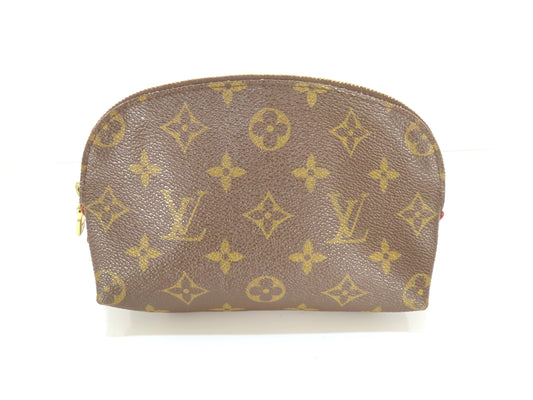 LOUIS VUITTON Monogram Louis Vuitton Monogram Pouch Pouch