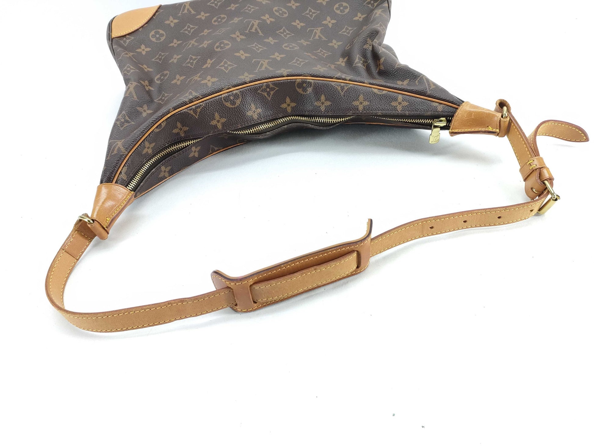 LOUIS VUITTON RFID Unverified AS0030 Monogram Louis Vuitton Boulogne Shoulder Bag
