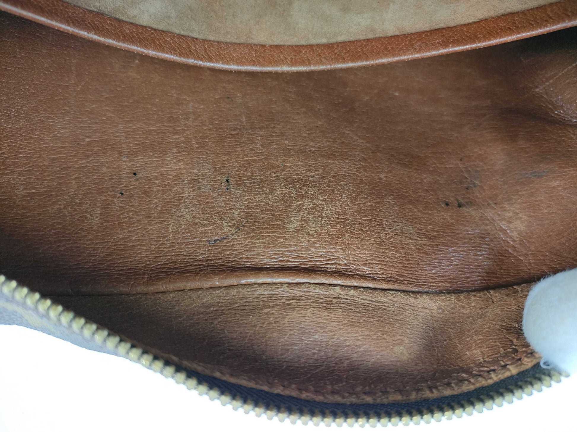 LOUIS VUITTON Monogram Migratour Shoulder Bag