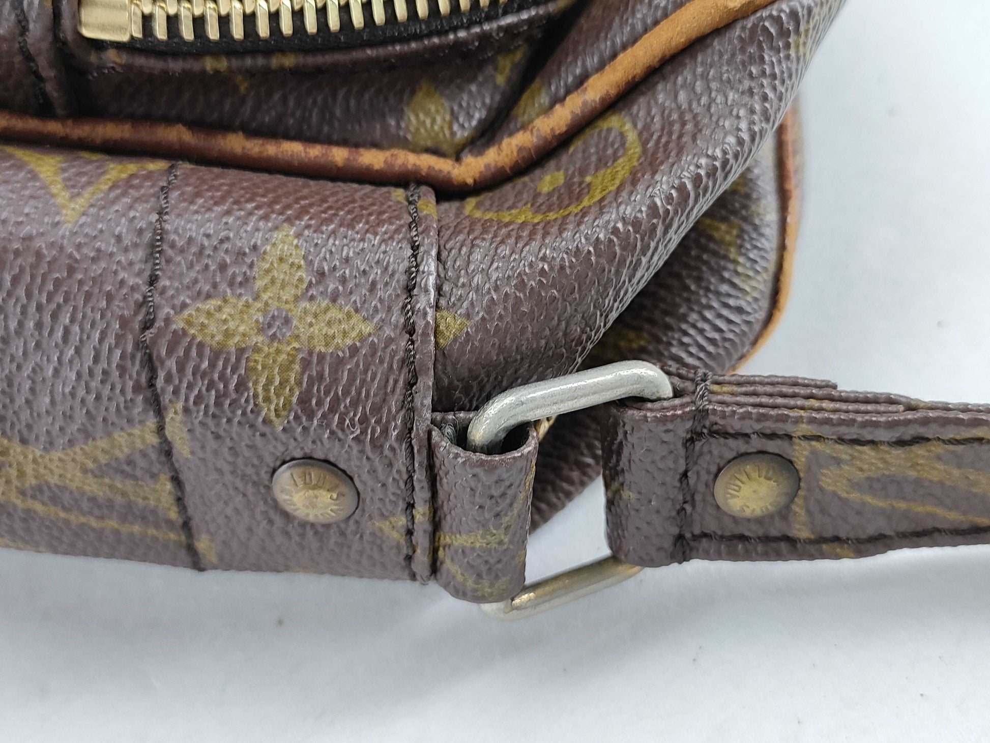 LOUIS VUITTON Monogram Migratour Shoulder Bag