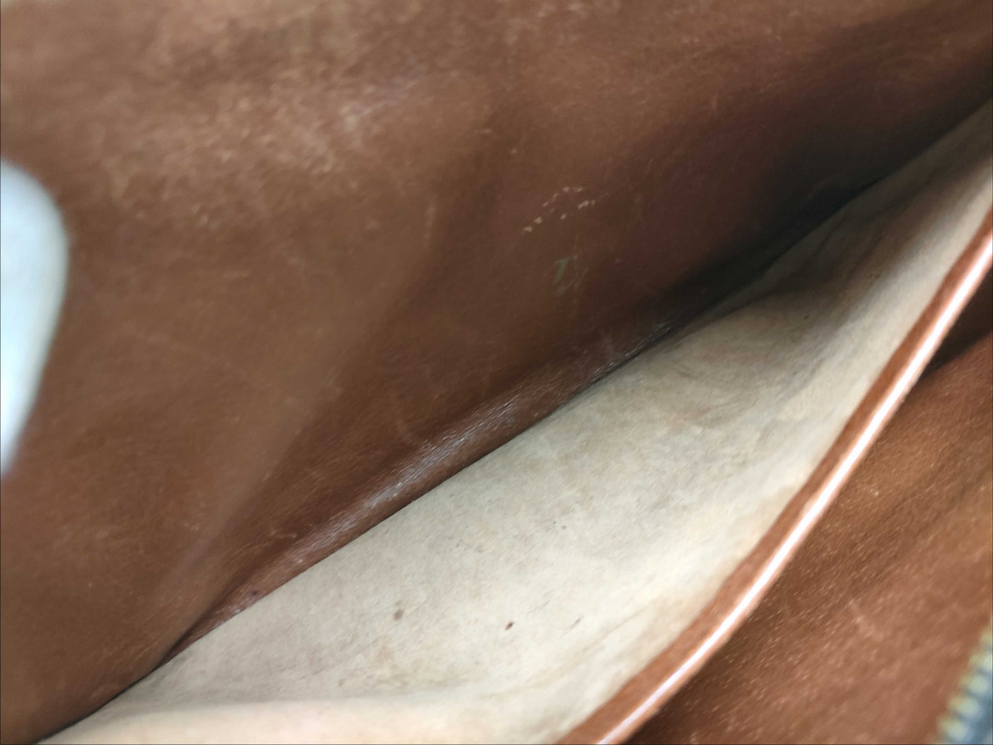 LOUIS VUITTON Monogram Migratour Shoulder Bag