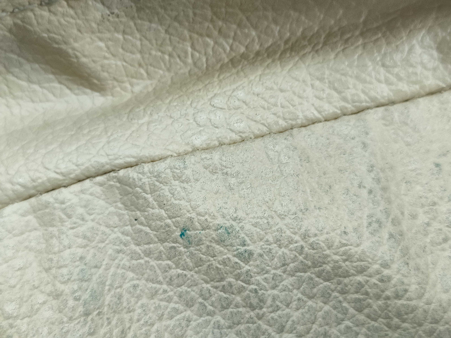 LOUIS VUITTON Monogram True Towel Second Bag