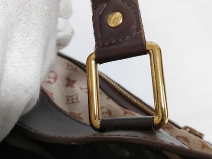 LOUIS VUITTON Monogram Mini Louis Vuitton Monogram Mini Lucille Handbag