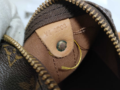 LOUIS VUITTON Monogram Louis Vuitton Monogram Keepall 55 Bandouliere VI1903 Boston Bag