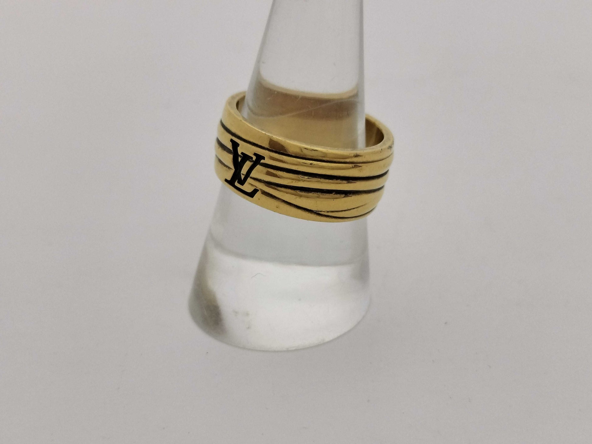 LOUIS VUITTON Epi Gold Ring with Box