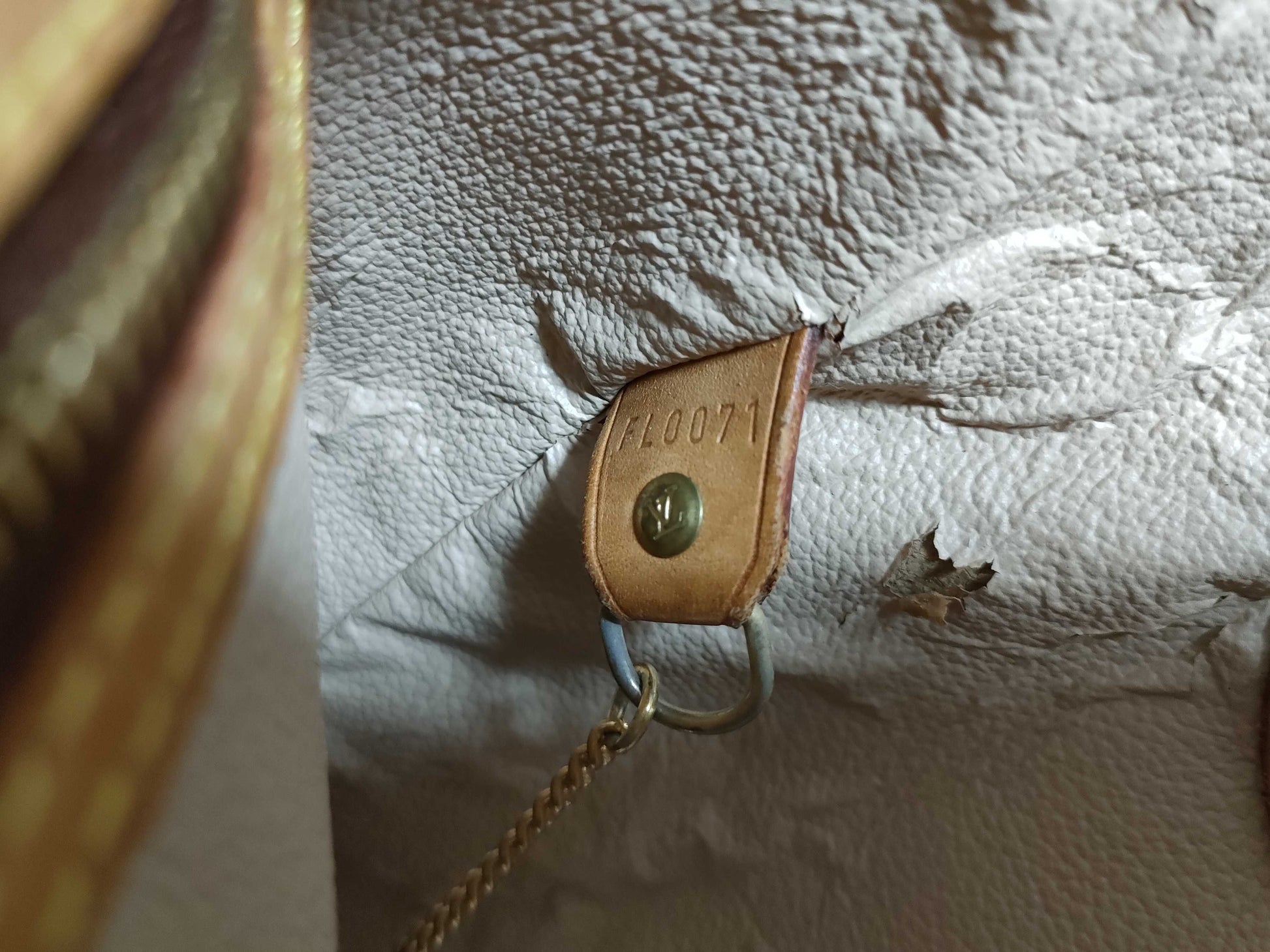 LOUIS VUITTON Monogram Bucket GM Pouch Handbag