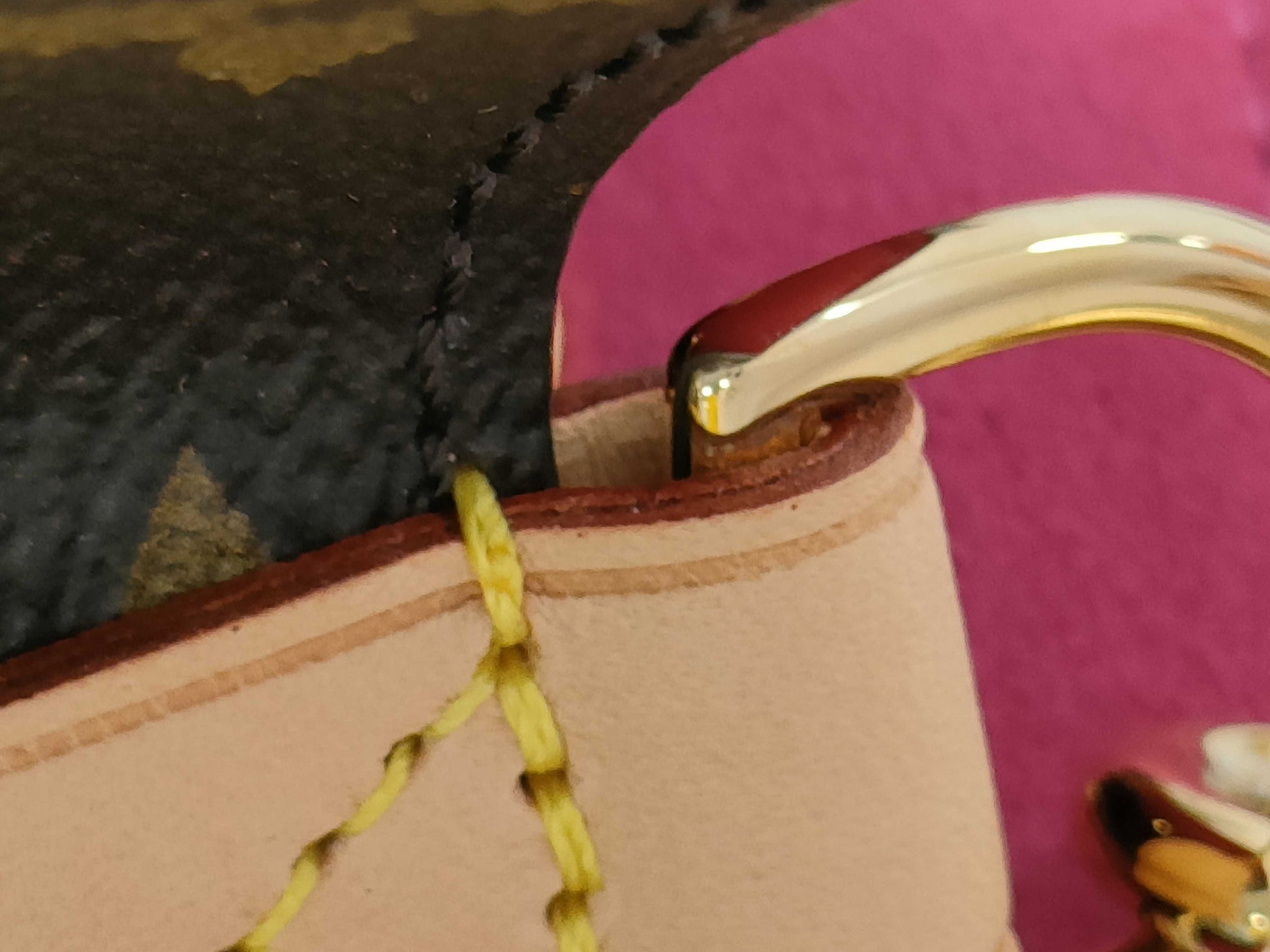 LOUIS VUITTON Monogram NeoNoe Lovelock M44369/RFID Shoulder Bag
