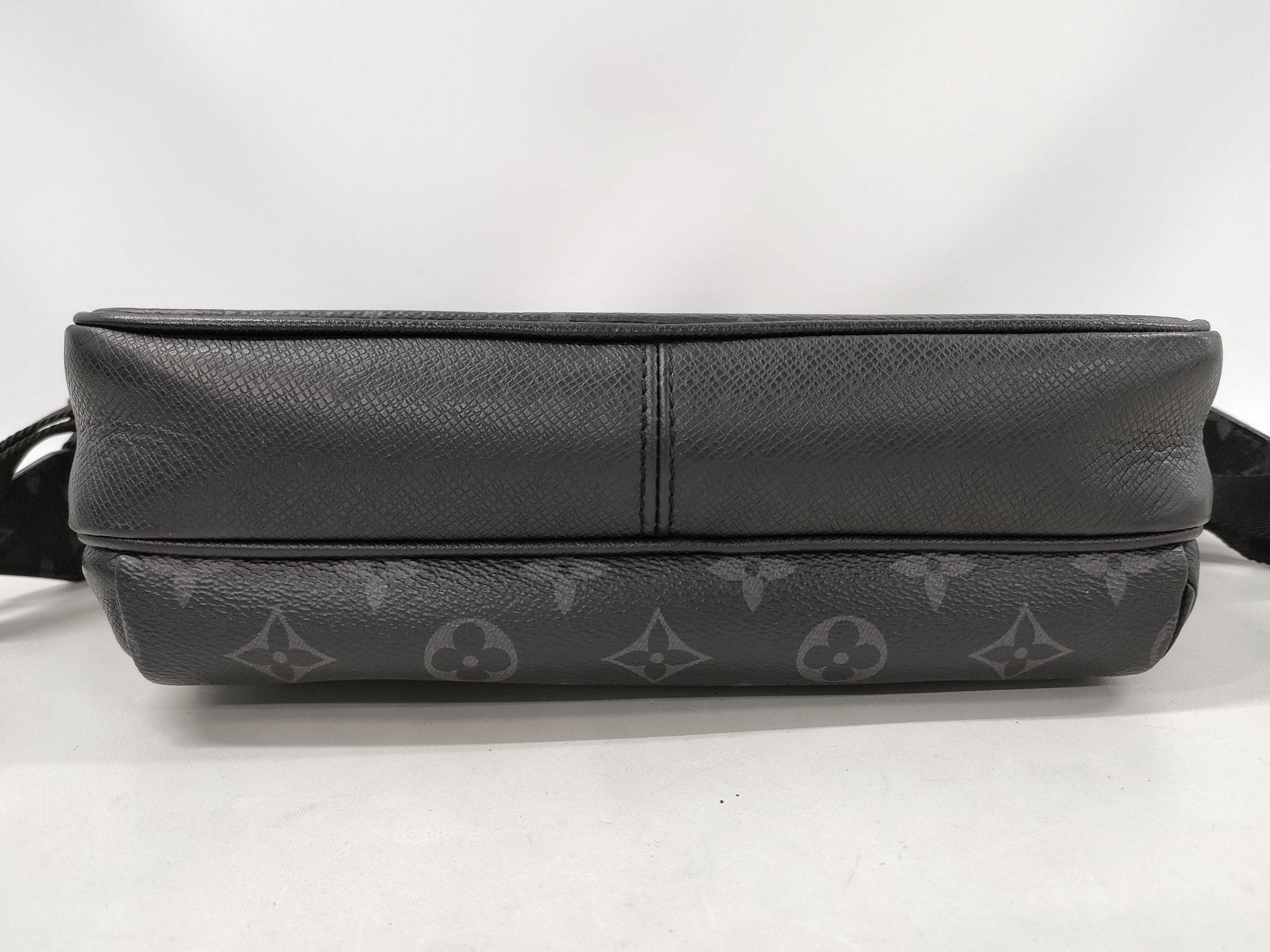 LOUIS VUITTON Monogram Eclipse Outdoor Messenger PM M30233 RFID Shoulder Bag