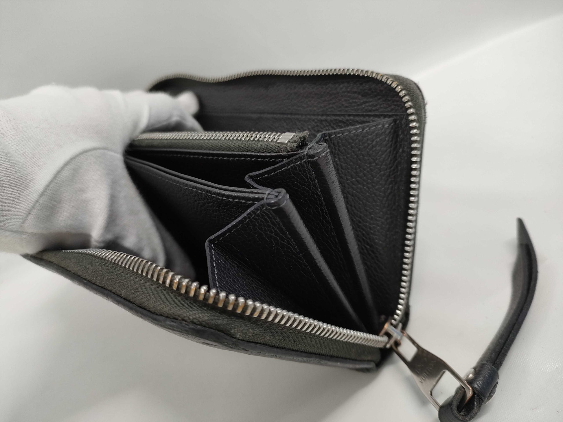 LOUIS VUITTON Monogram Empreinte Zippy Wallet M62209/SP0116 Wallet