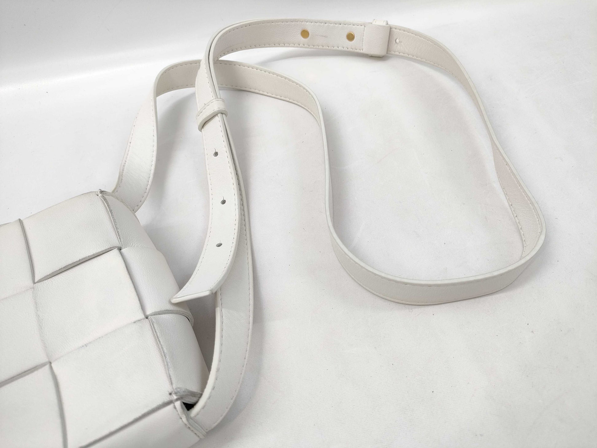 BOTTEGA VENETA Bottega Cassette White Shoulder Bag