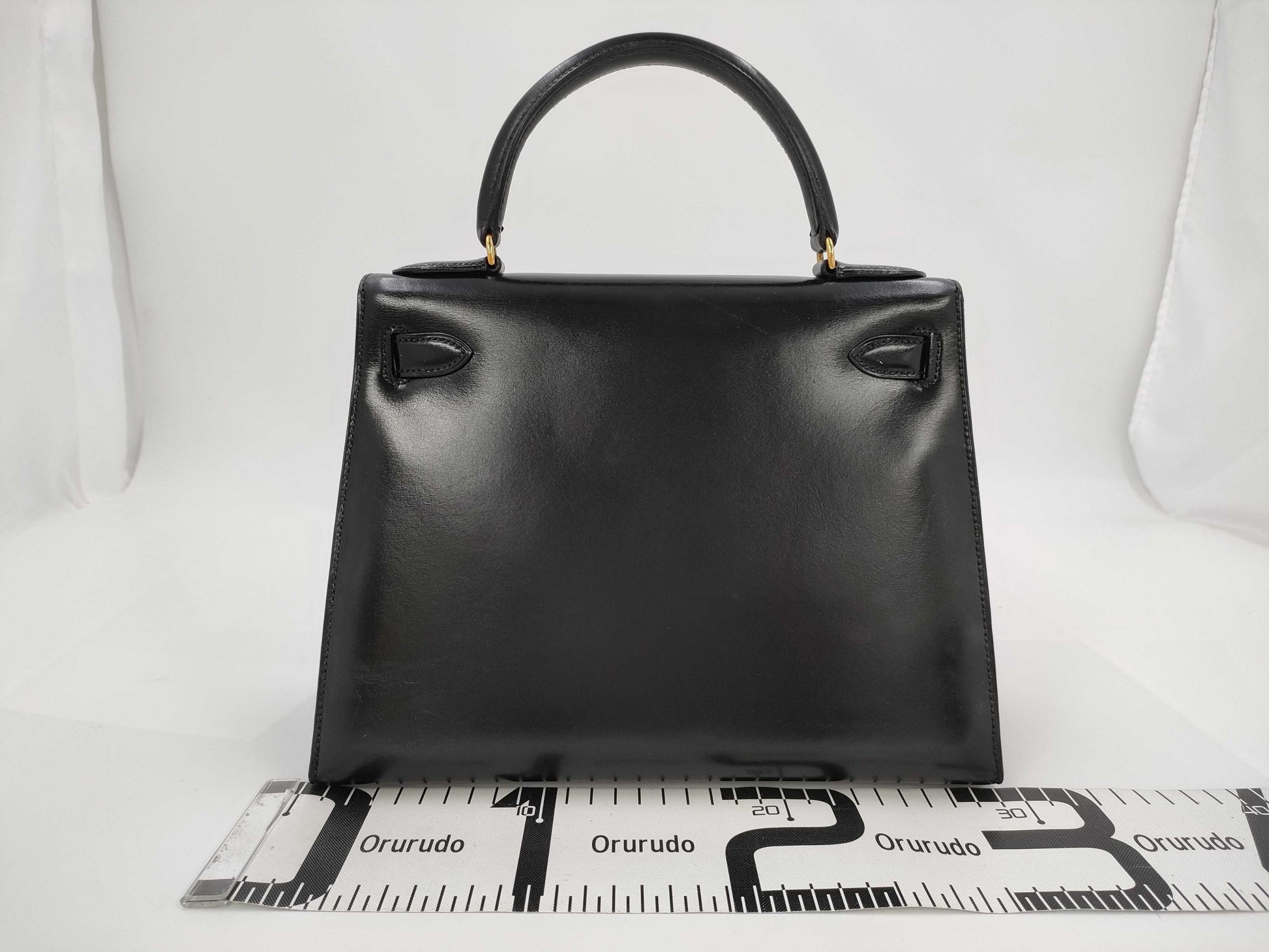 HERMES Kelly 28 ○S Box Calf Cadena Handbag
