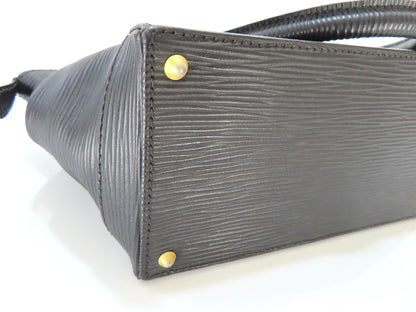 FENDI Leather Handbag Black W20