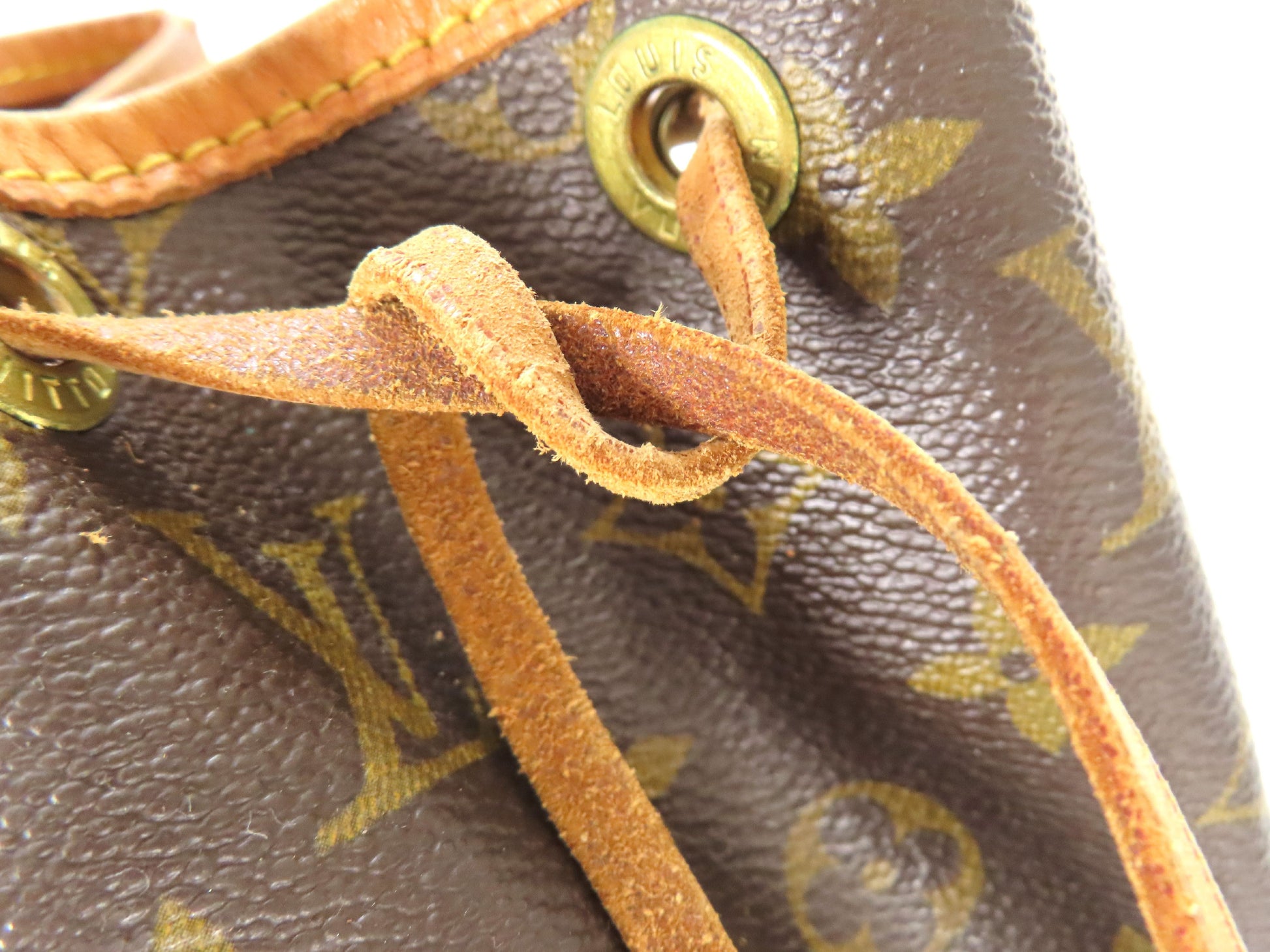 LOUIS VUITTON Monogram Noe SP1905 Shoulder Bag