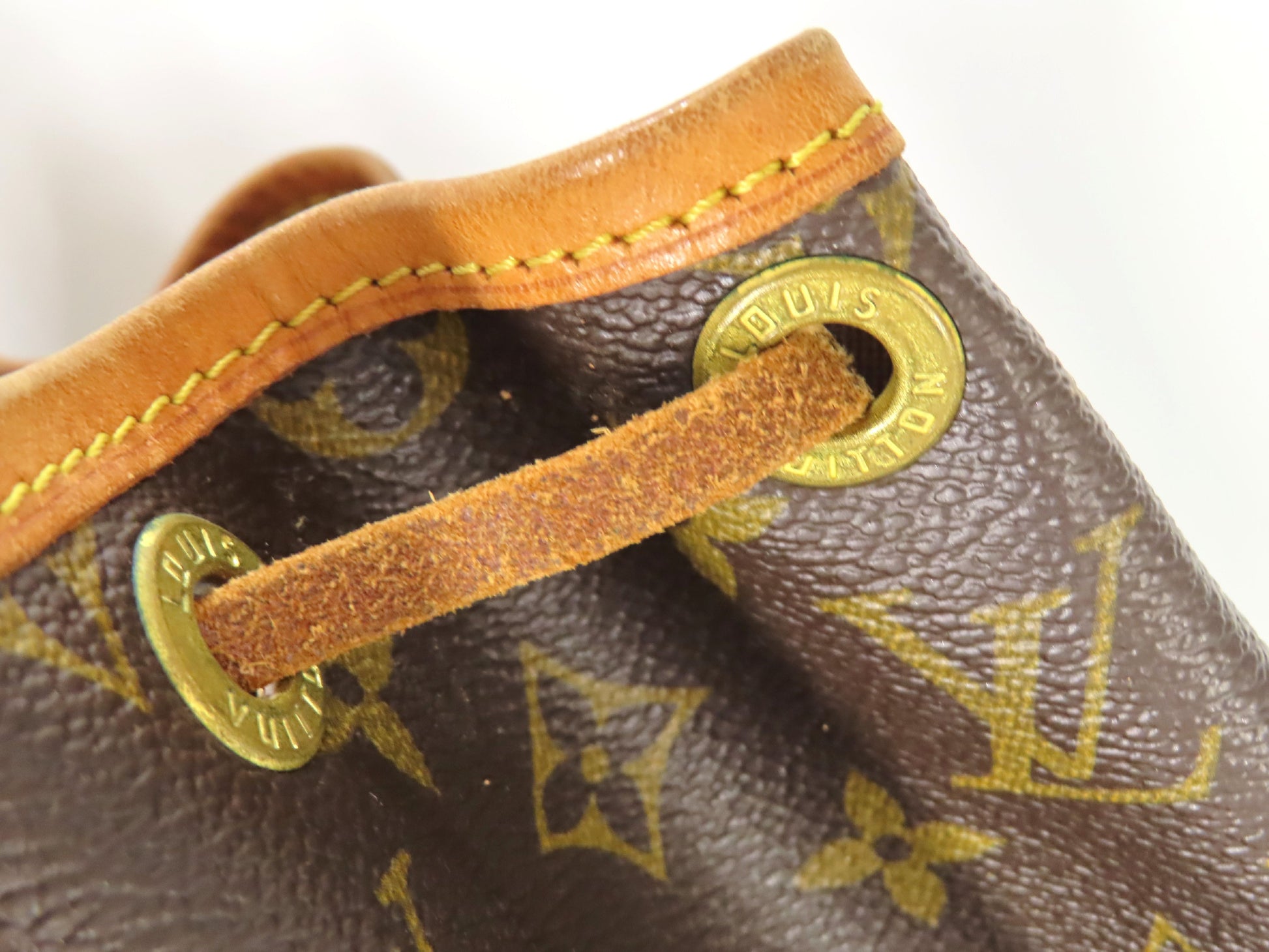 LOUIS VUITTON Monogram Noe SP1905 Shoulder Bag
