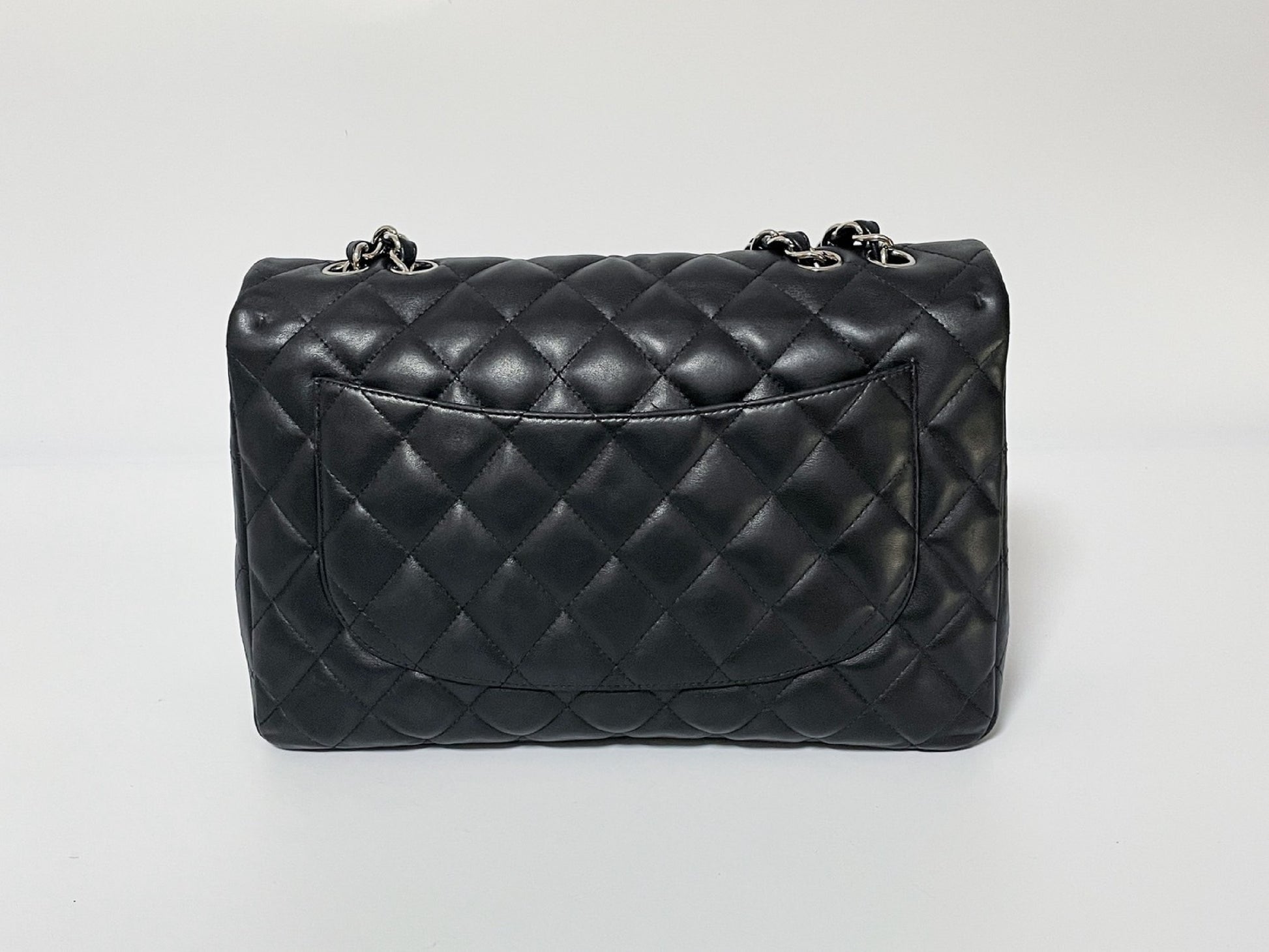 CHANEL Deca Matelasse 30 Lambskin Silver Hardware Seal Shoulder Bag