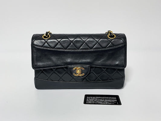 CHANEL Matelasse Lambskin Shoulder Bag with Seal