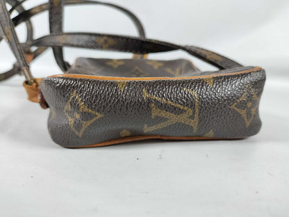 LOUIS VUITTON RFID Unverifiable Serial Unverifiable Monogram LV Monogram Danube Shoulder Bag