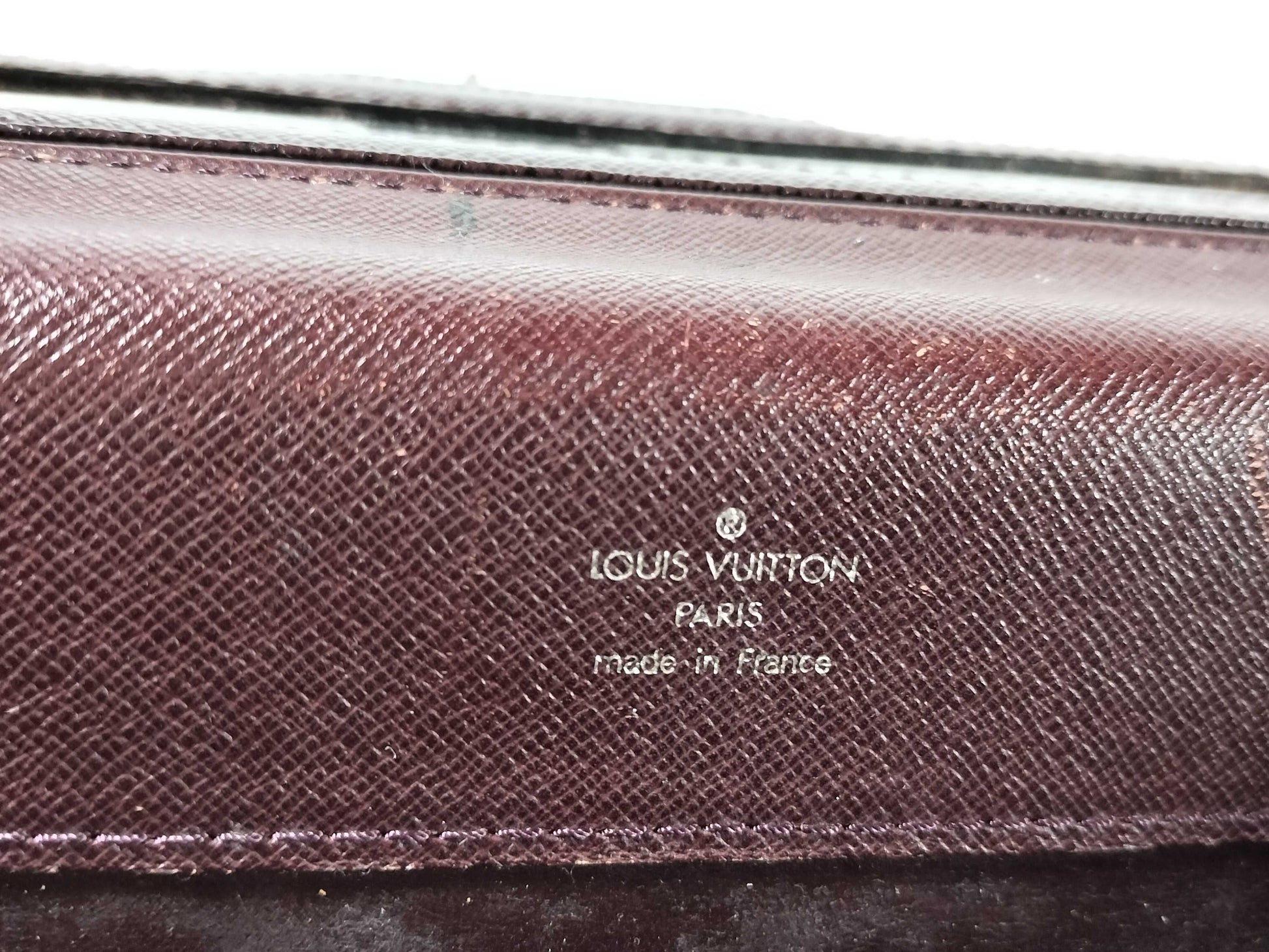 LOUIS VUITTON RFID Unconfirmed MI0957 Taiga LV Taiga Business Bag