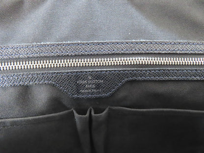 LOUIS VUITTON Vassili PM Taiga Leather 2-Way Business Bag
