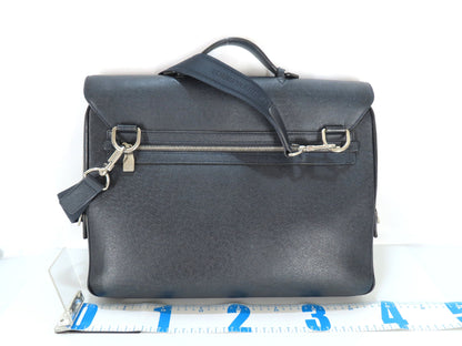 LOUIS VUITTON Vassili PM Taiga Leather 2-Way Business Bag