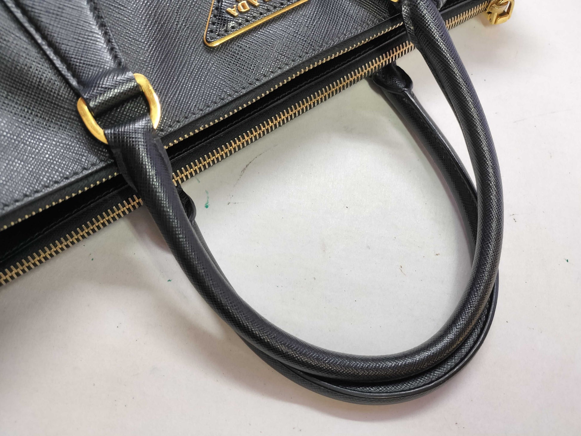 PRADA PRADA Prada Saffiano Black Handbag