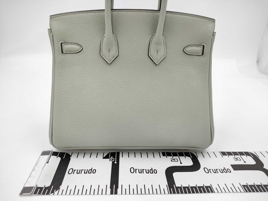 HERMES Birkin 25 Togo Ivory Beige Handbag with Gold Hardware, B Stamp, and Protective Sticker