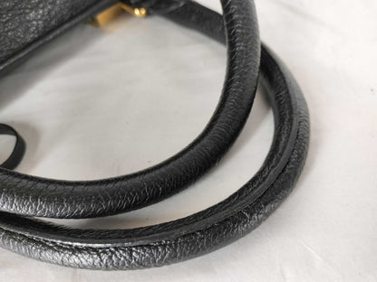 LOEWE Amazona 36 Leather Handbag in Black