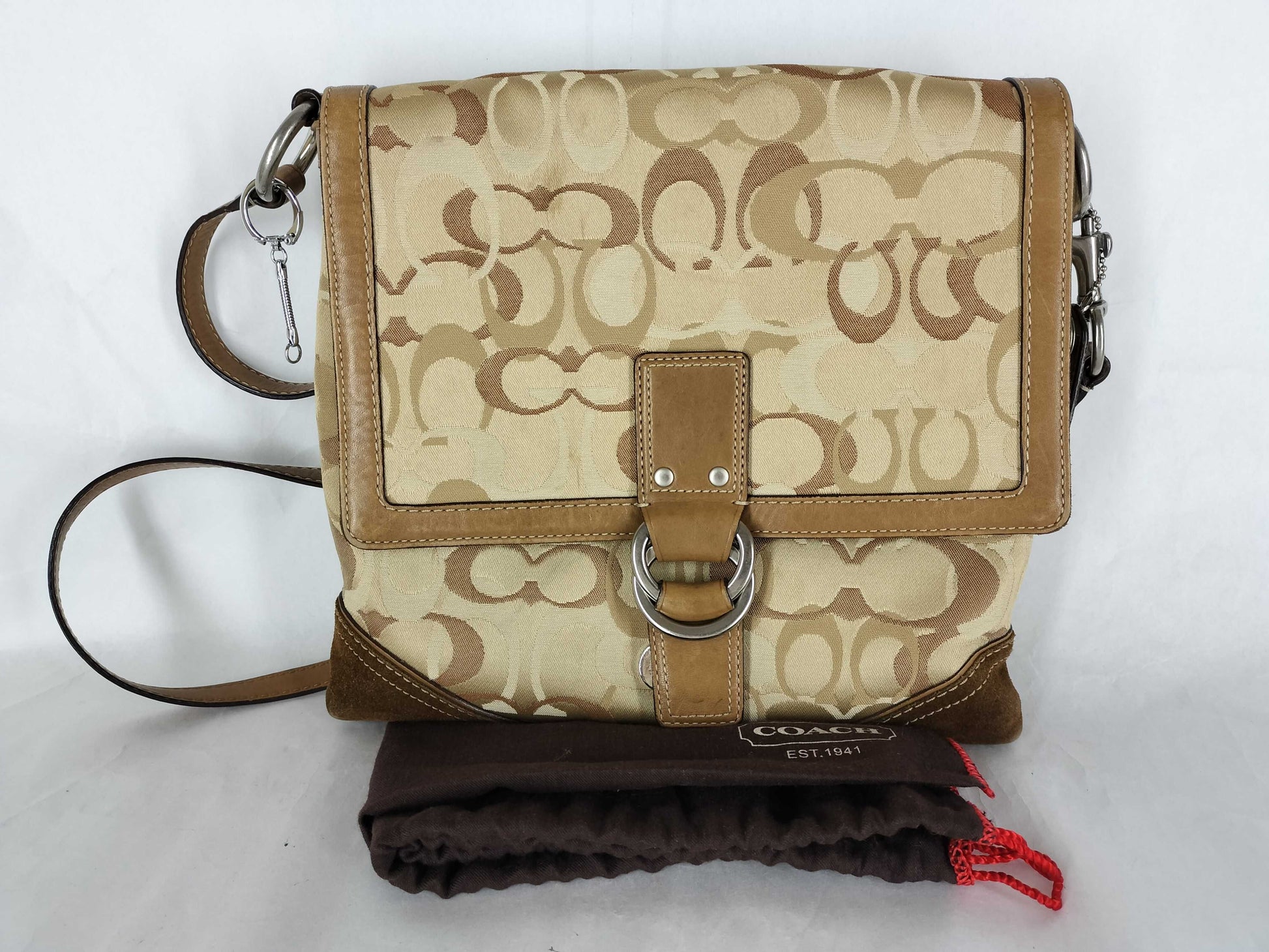 COACH Signature COACH Shoulder Bag Signature Shoulder Bag