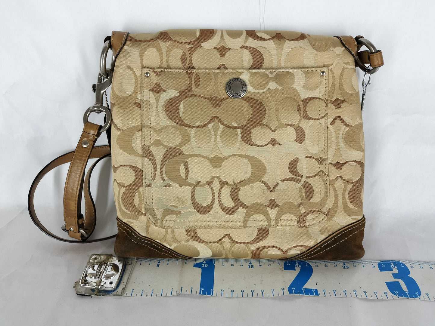 COACH Signature COACH Shoulder Bag Signature Shoulder Bag