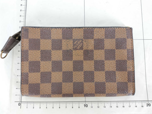 LOUIS VUITTON AR0948 Damier Louis Vuitton Mare Pouch Only