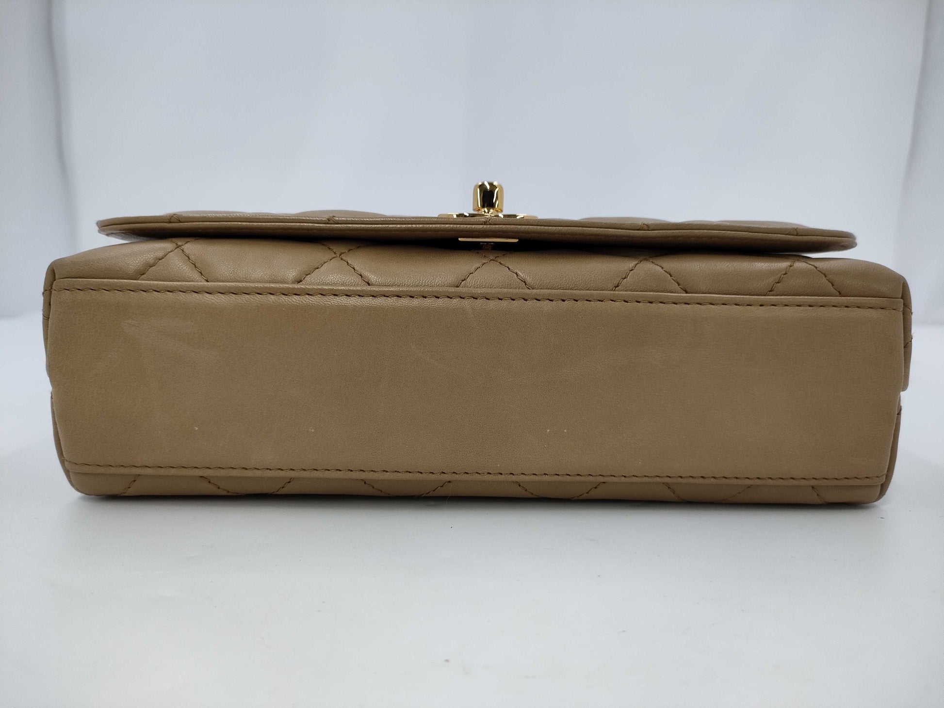 CHANEL Leather Shoulder Bag