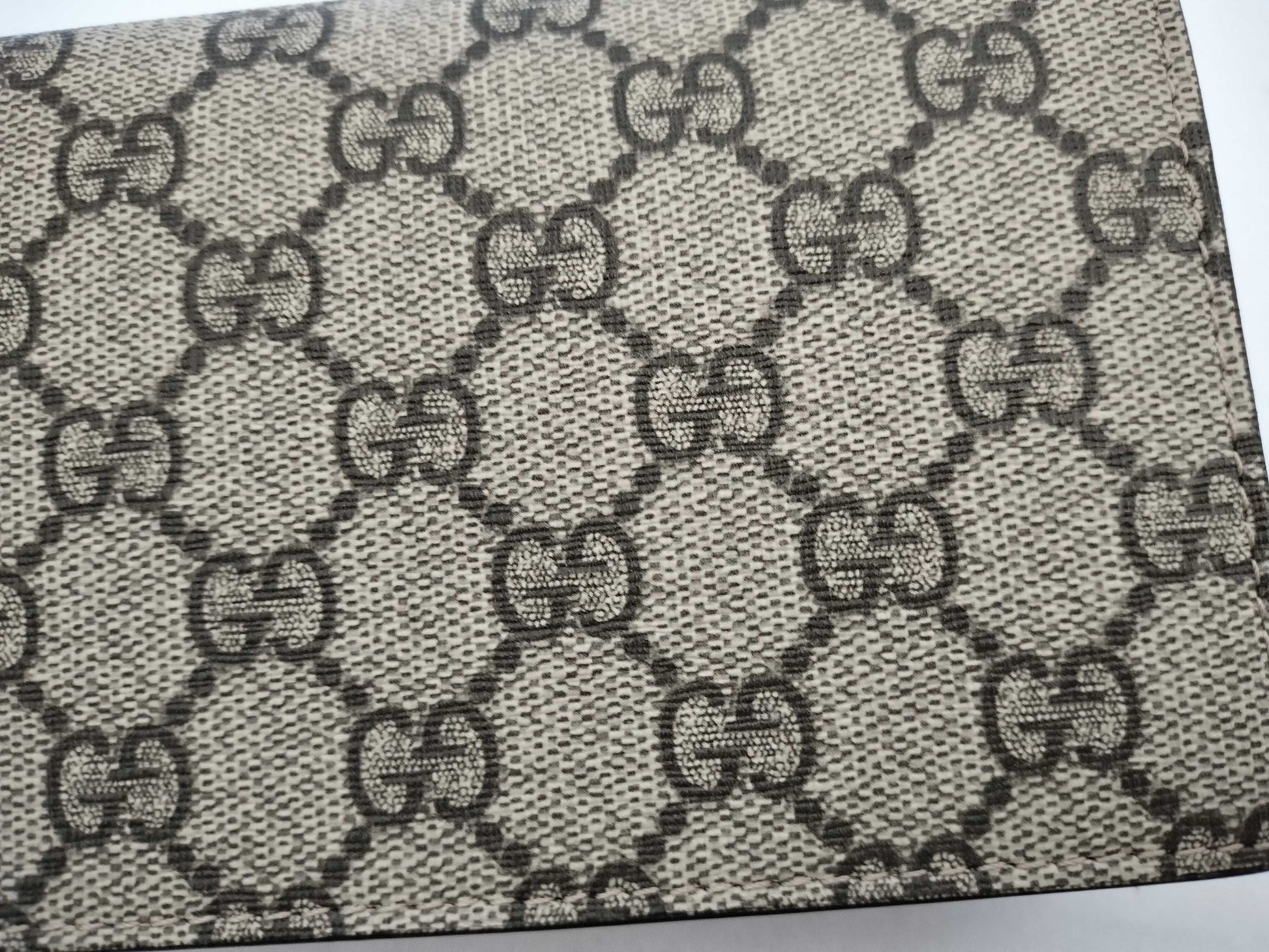 GUCCI Unused Chain Shoulder Bag with Cherry Pattern