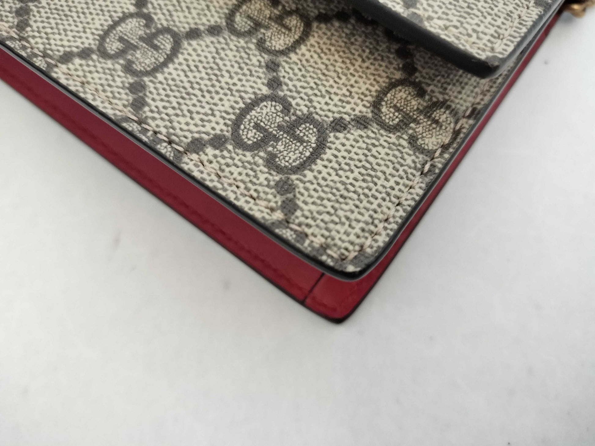 GUCCI Unused Chain Shoulder Bag with Cherry Pattern
