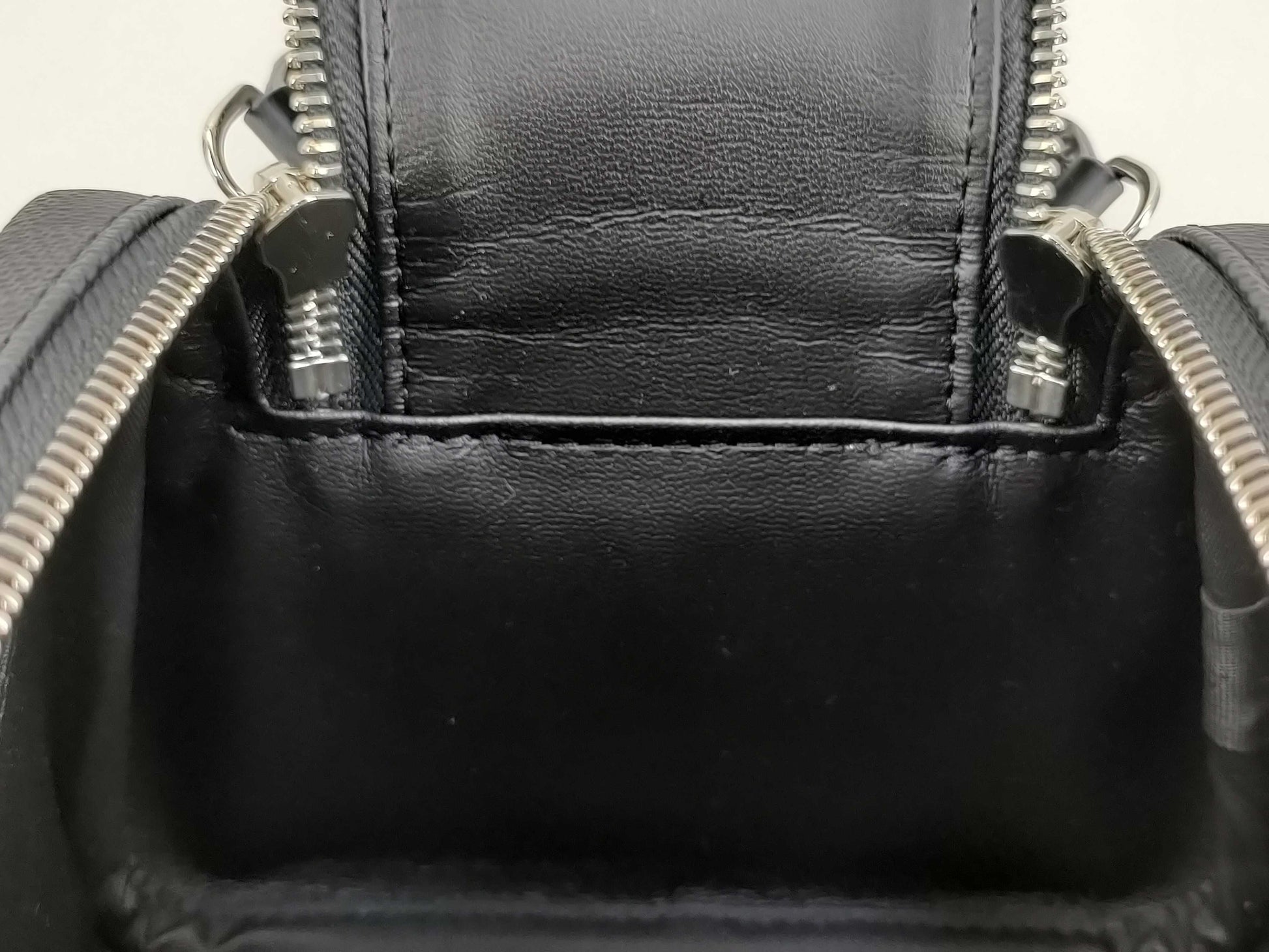 LOUIS VUITTON Damier Graphite RFID Dopp Kid Handbag
