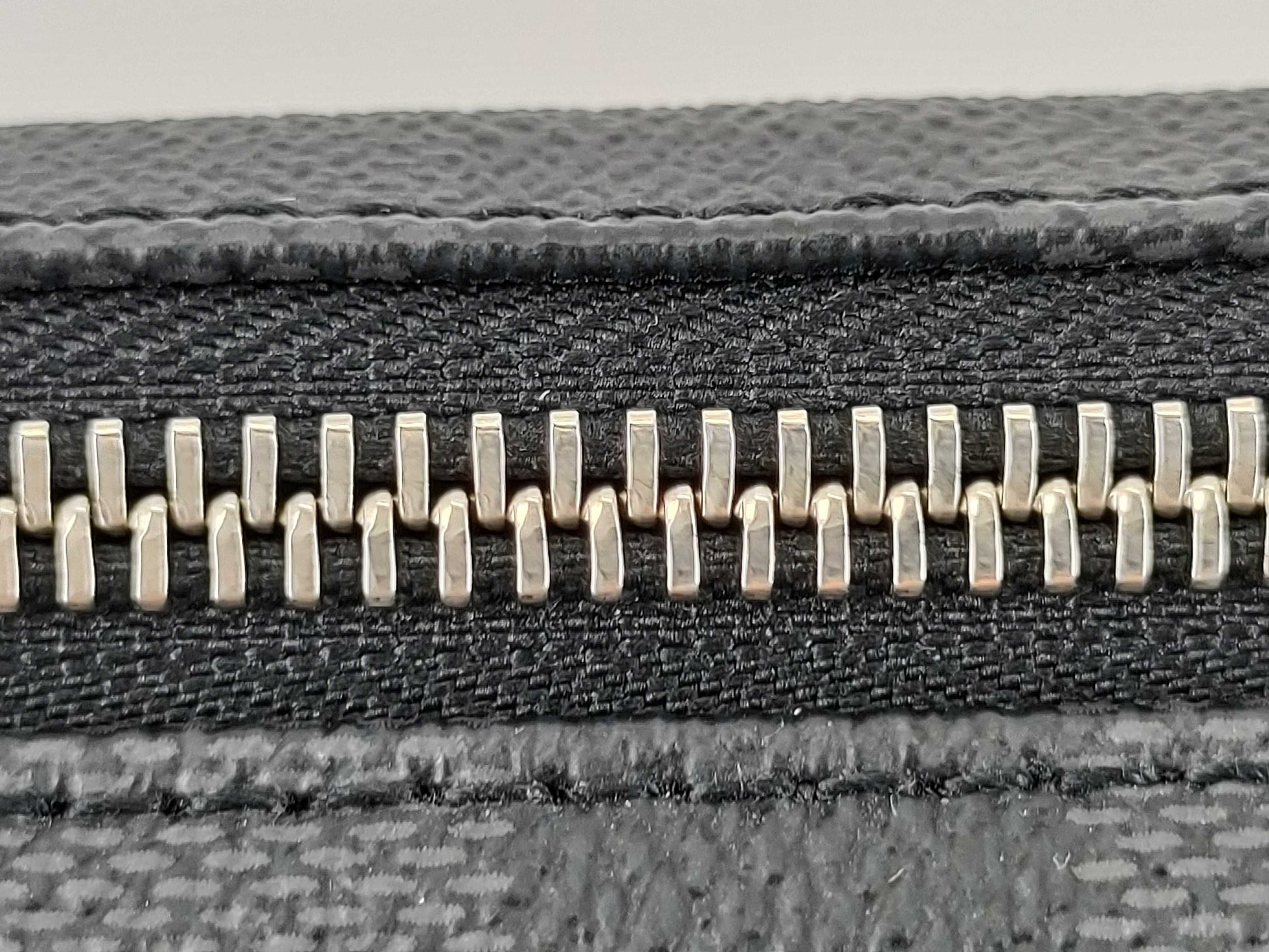 LOUIS VUITTON Damier Graphite RFID Dopp Kid Handbag