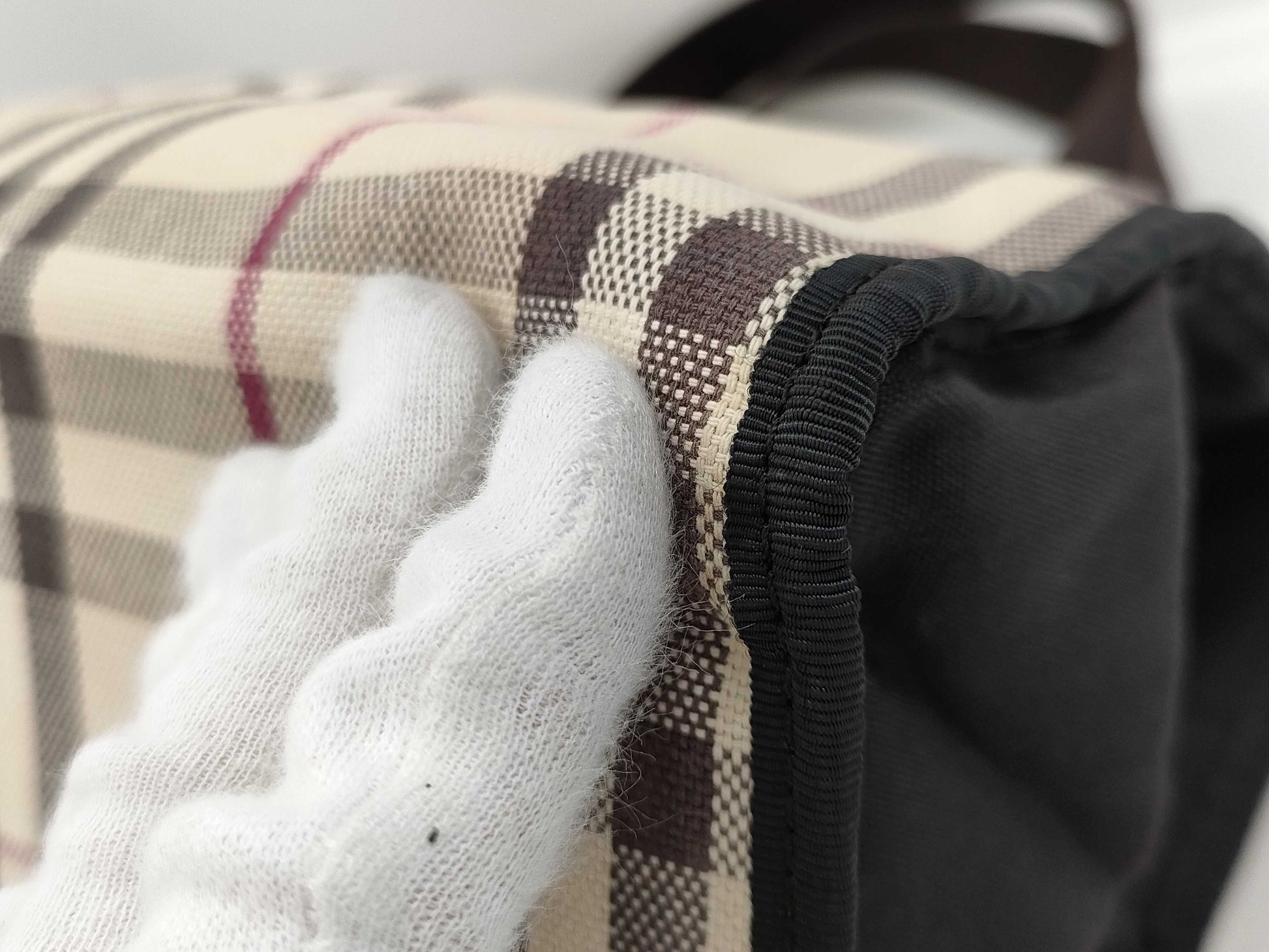 BURBERRY Nova Check Handbag