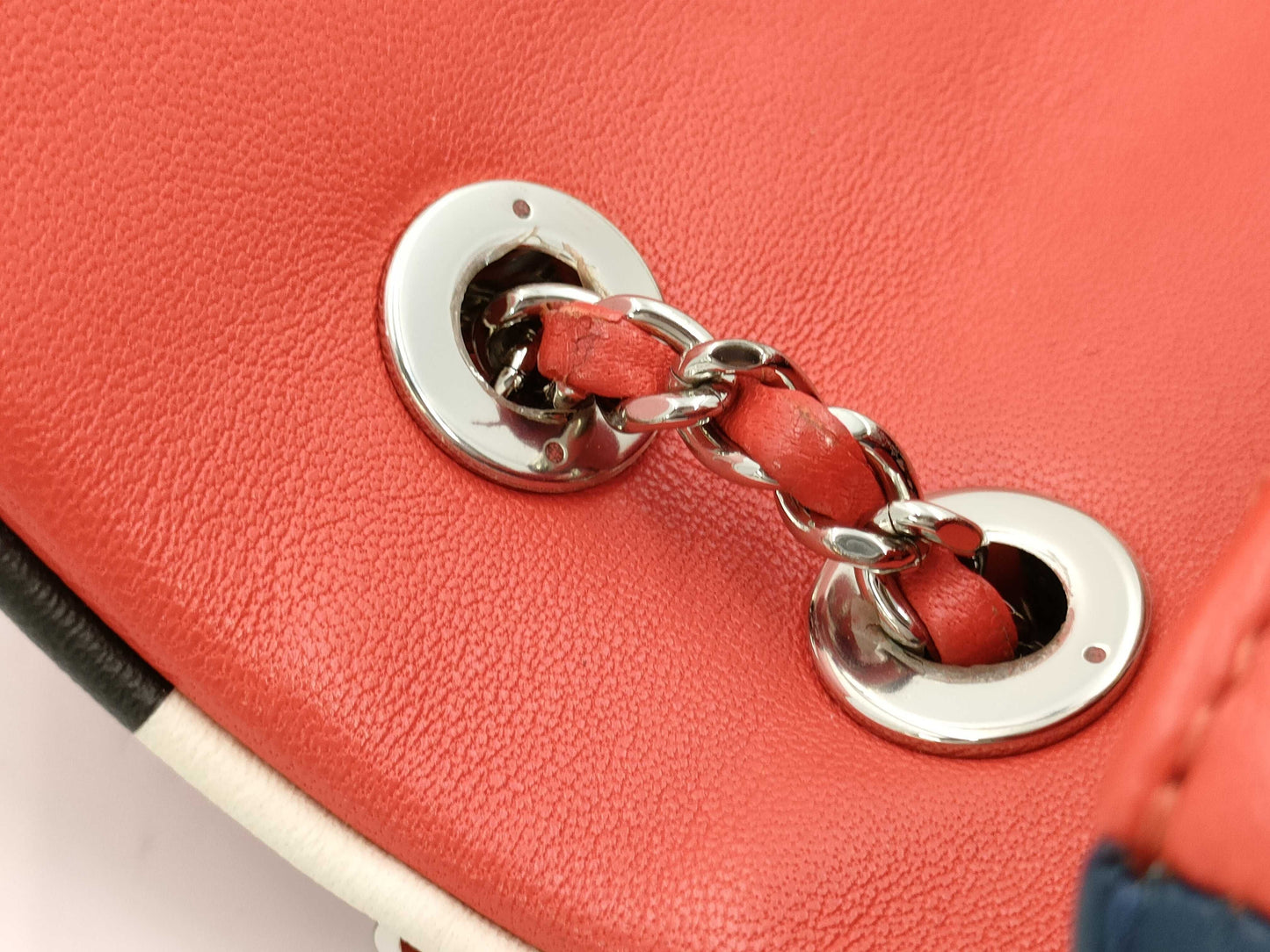 CHANEL Matelasse Shoulder Bag Red Shoulder Bag