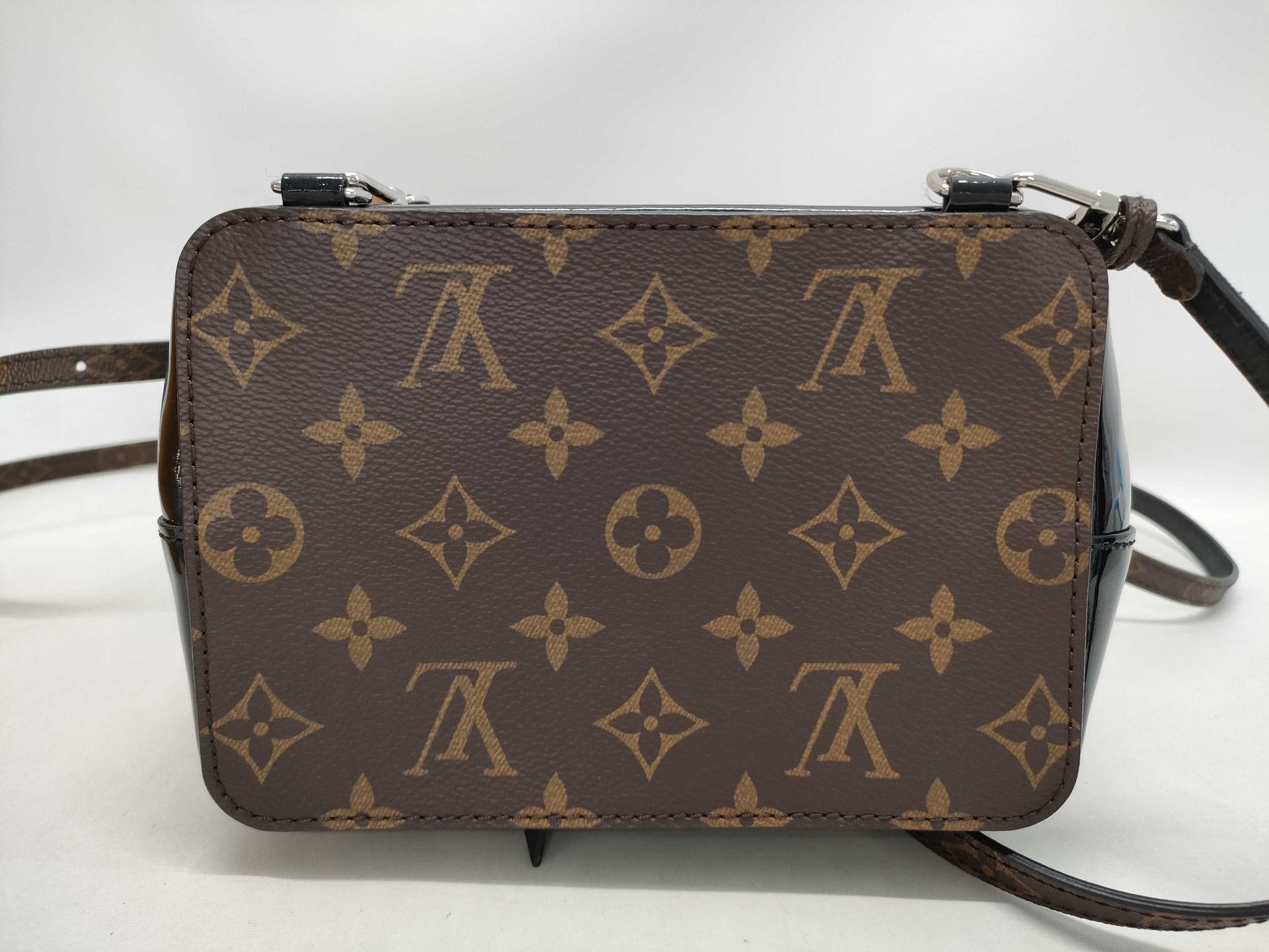 LOUIS VUITTON Vernis x Monogram Hot Springs M55769 SR0280 Black x Brown RFID Enabled Backpack