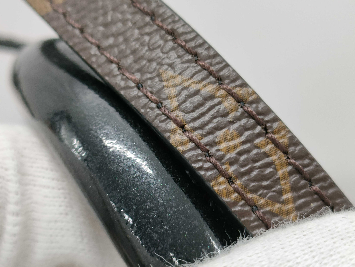 LOUIS VUITTON Vernis x Monogram Hot Springs M55769 SR0280 Black x Brown RFID Enabled Backpack