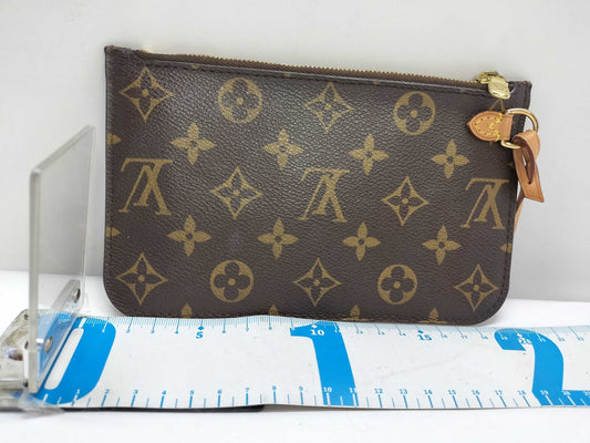 LOUIS VUITTON Monogram Neverfull Pouch