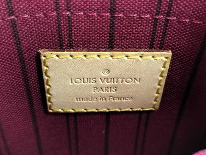 LOUIS VUITTON Monogram Neverfull Pouch