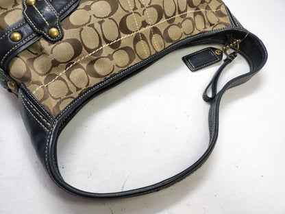 COACH Signature One-Shoulder Bag Shoulder Bag